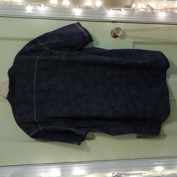 Men's XL short sleeve Cypress Club button down - Picture 4 of 7